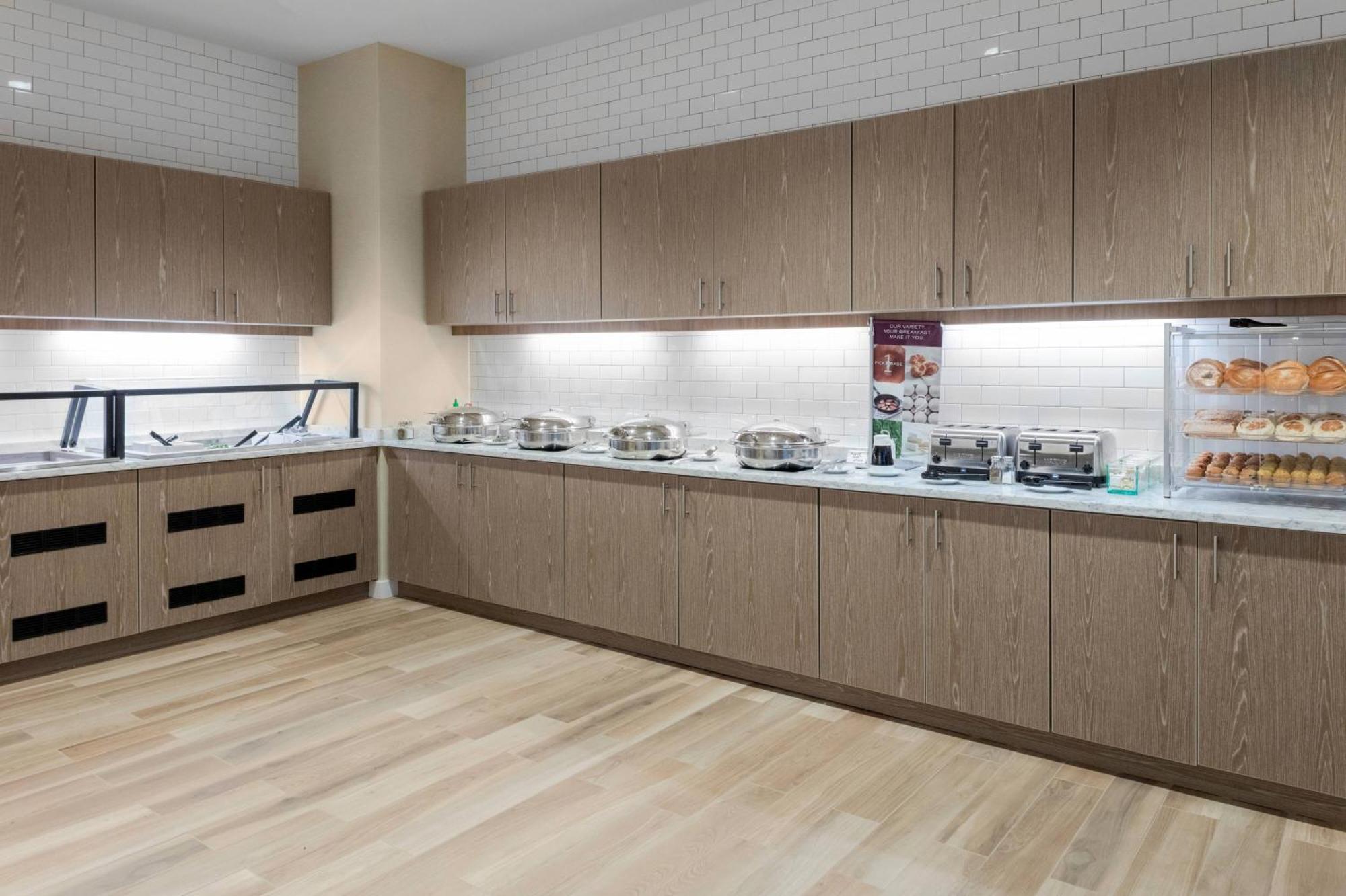 Residence Inn By Marriott Virginia Beach Town Center Экстерьер фото